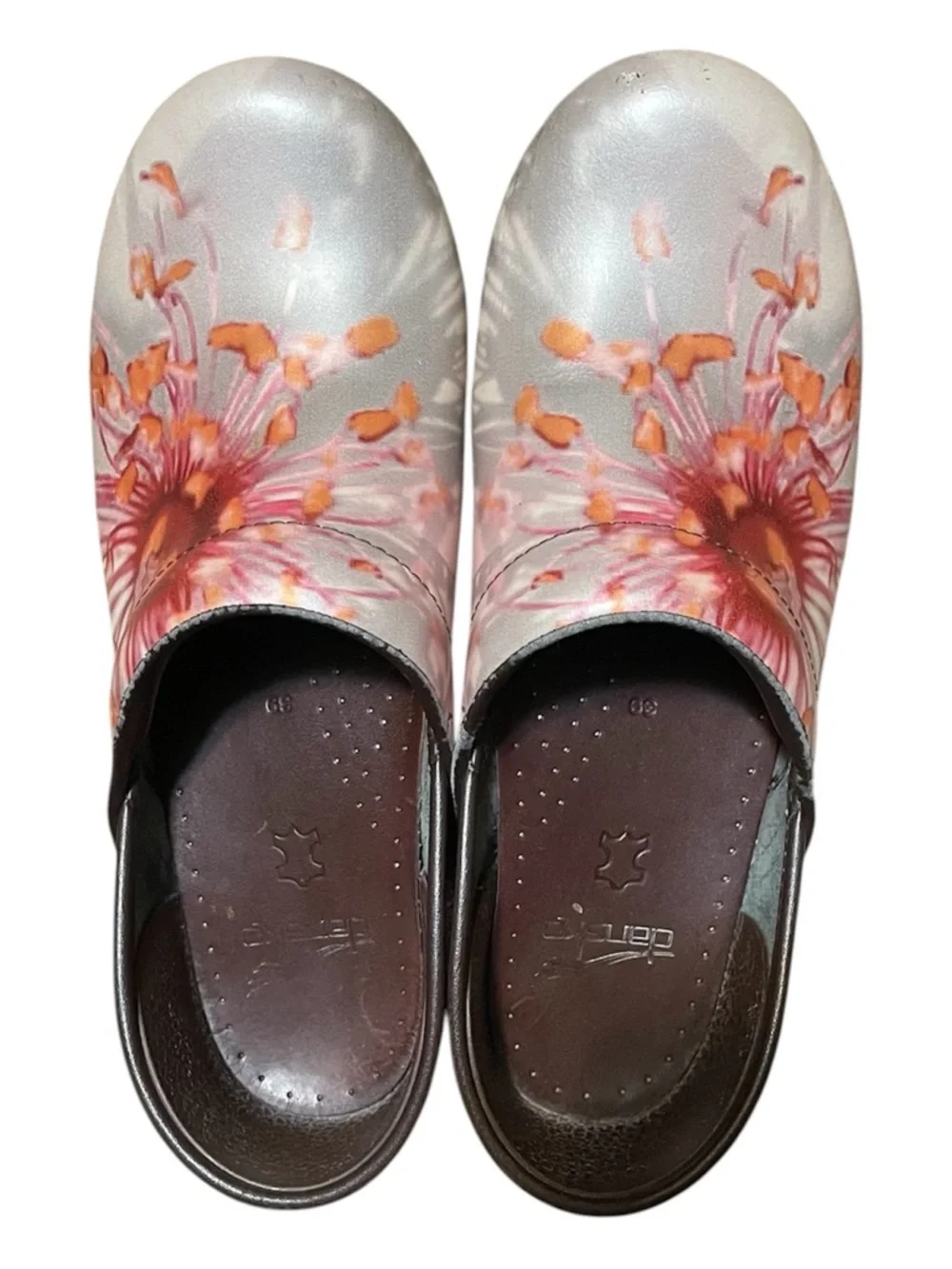 Dansko Professional Clog Ladies Size 39.
STUNNING red/orange floral color! - Picture 6 of 15